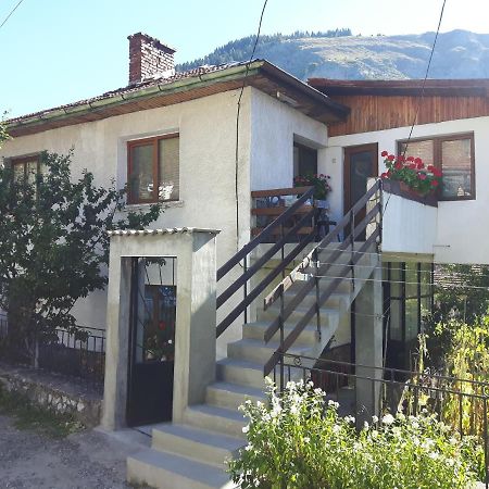 Guest House Denitsa Trigrad Exterior foto